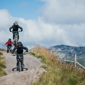 Biking Turrach Huskeys 09.21 hr-3558 Biking Turrach Huskeys 09.21 hr-3558